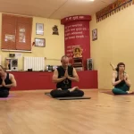 Занятия йогой, фитнесом в спортзале Аштанга-йога Москва