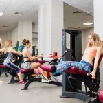 Занятия йогой, фитнесом в спортзале АсСоль Феодосия