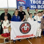 Занятия йогой, фитнесом в спортзале Ассоциация смешанных единоборств Универсальные бойцы Первоуральск