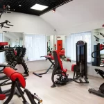 Занятия йогой, фитнесом в спортзале Atlas Gym Зеленоградск
