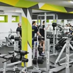 Занятия йогой, фитнесом в спортзале АтлеТ Южно-Сахалинск