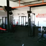 Занятия йогой, фитнесом в спортзале Атлетика Кемерово
