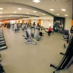 Занятия йогой, фитнесом в спортзале Атмасфера Заречный