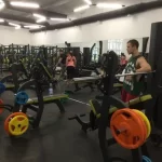 Занятия йогой, фитнесом в спортзале Авангард Боготол