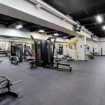 Занятия йогой, фитнесом в спортзале Avrora Fitness Челябинск