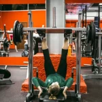 Занятия йогой, фитнесом в спортзале Азбука тела Орёл