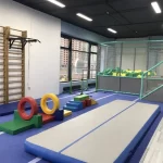 Занятия йогой, фитнесом в спортзале Baby gym Иркутск