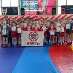 Занятия йогой, фитнесом в спортзале Барсы Люберцы