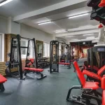 Занятия йогой, фитнесом в спортзале Base Fitness Уссурийск