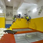 Занятия йогой, фитнесом в спортзале Батутный клуб Подольск Подольск