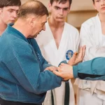 Занятия йогой, фитнесом в спортзале Белый Лев Волгоград