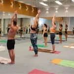 Занятия йогой, фитнесом в спортзале Bikram yoga Сургут