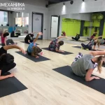 Занятия йогой, фитнесом в спортзале Биомеханика Владивосток