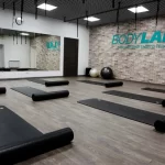 Занятия йогой, фитнесом в спортзале Bodylab Железногорск