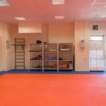 Занятия йогой, фитнесом в спортзале Боевая школа Москва