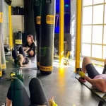 Занятия йогой, фитнесом в спортзале Brooklyn Fitboxing Москва