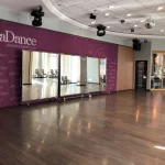 Занятия йогой, фитнесом в спортзале Cake dance Санкт-Петербург