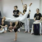 Занятия йогой, фитнесом в спортзале Capoeira Cordao de Ouro, сеть школ капоэйры Москва