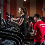 Занятия йогой, фитнесом в спортзале Carrot Fitness для девушек Москва
