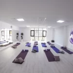 Занятия йогой, фитнесом в спортзале Centre Fitness студия танца и фитнеса Североморск