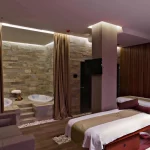 Занятия йогой, фитнесом в спортзале Chavana SPA Москва