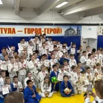 Занятия йогой, фитнесом в спортзале Чемпион Первоуральск