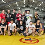 Занятия йогой, фитнесом в спортзале Чемпион Сургут