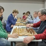 Занятия йогой, фитнесом в спортзале Chesswill шахматная школа Новосибирск