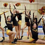 Занятия йогой, фитнесом в спортзале Чирлидинг Good girls Москва
