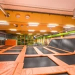Занятия йогой, фитнесом в спортзале Crazyjump Москва
