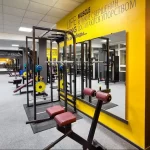 Занятия йогой, фитнесом в спортзале Cross Life Ялта