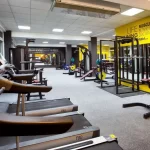 Занятия йогой, фитнесом в спортзале Cross Life Ялта