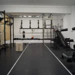 Занятия йогой, фитнесом в спортзале CrossFit Box, центр Томск