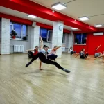 Занятия йогой, фитнесом в спортзале Dance Center Ессентуки