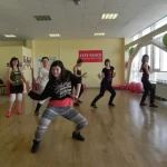 Занятия йогой, фитнесом в спортзале Dance-city Тула