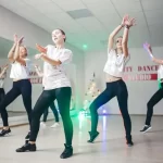 Занятия йогой, фитнесом в спортзале Dance-city Тула