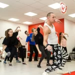 Занятия йогой, фитнесом в спортзале DanceFit Тверь