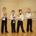 Занятия йогой, фитнесом в спортзале DanceGroup Москва