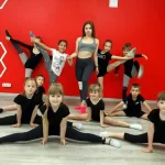 Занятия йогой, фитнесом в спортзале Данс про Симферополь