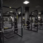 Занятия йогой, фитнесом в спортзале Darkfit Gym Сочи