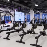 Занятия йогой, фитнесом в спортзале DDX FITNESS Москва