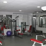 Занятия йогой, фитнесом в спортзале Дебют Москва