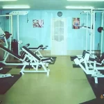 Занятия йогой, фитнесом в спортзале Дебют Москва