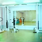 Занятия йогой, фитнесом в спортзале Дебют Москва