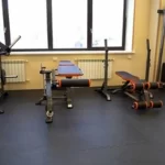 Занятия йогой, фитнесом в спортзале Дельфин Шебекино