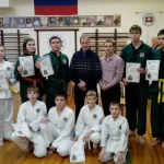 Занятия йогой, фитнесом в спортзале Десять лепестков Москва