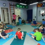 Занятия йогой, фитнесом в спортзале Детский фитнес клуб FitKids Кострома