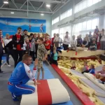 Занятия йогой, фитнесом в спортзале Детский гимнастический центр Кузнечик Звенигород