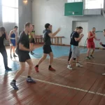 Занятия йогой, фитнесом в спортзале Детский клуб Молодость Кириши