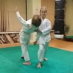 Занятия йогой, фитнесом в спортзале Детский клуб Сэйкан Москва